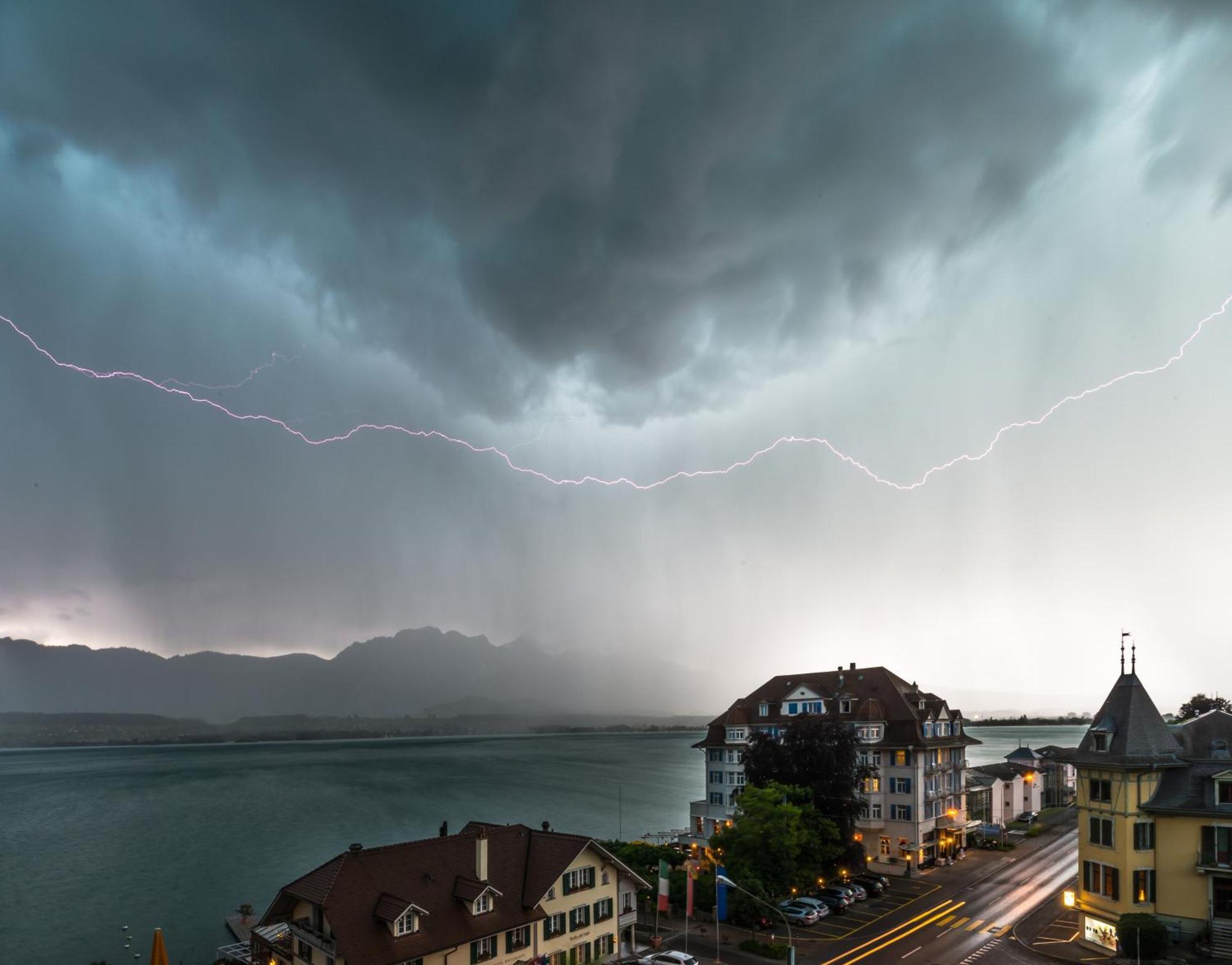 Dependance Stella Del Lago By Hotel Restaurant Bellevue Au Lac Thun Exterior photo